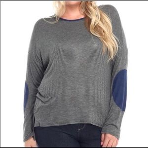 🔴 Cute and comfy gray and navy striped top NWT